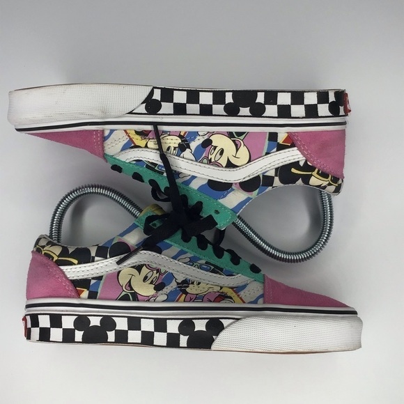 Vans x Disney Retro 80’s Mickey Mouse Old Skool Sneakers. - Picture 7 of 12